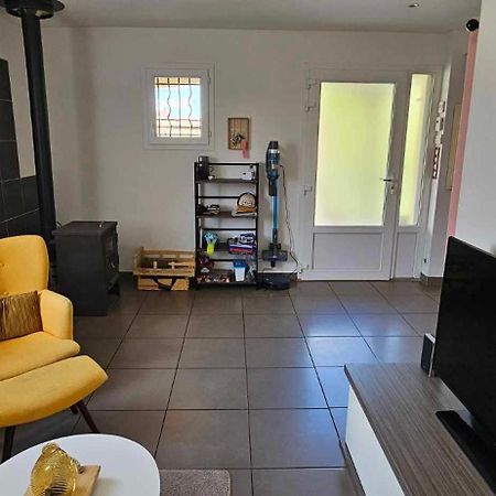 Appartement Dans Notre Maison Domessin Exterior foto